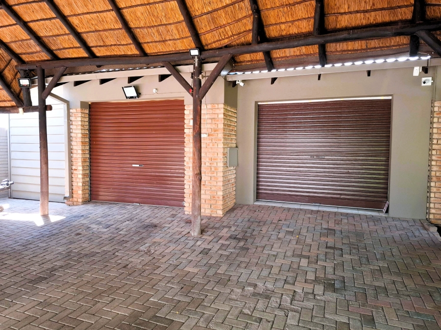5 Bedroom Property for Sale in Doringkruin North West
